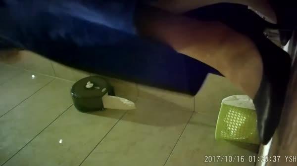 厕所偷拍-云上会所酒吧合集38